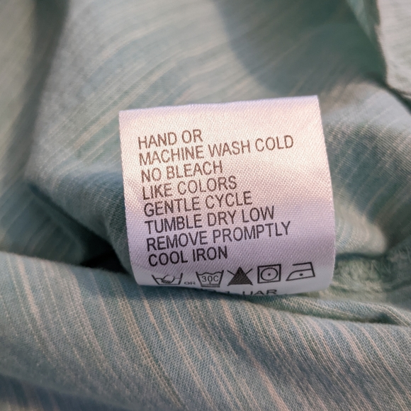 Woolrich Sleeveless Button Down Shirt Women's Size Large - Picture 6 of 8